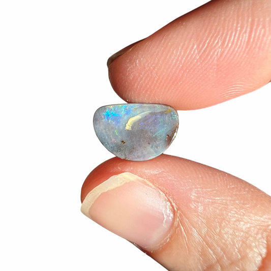 2.45 Ct small boulder opal
