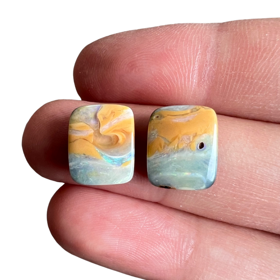 6.79 Ct small boulder opal pair