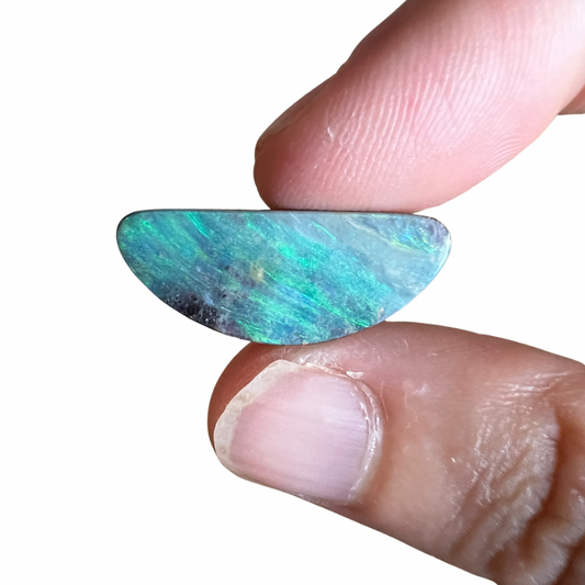 7.69 Ct green boulder opal
