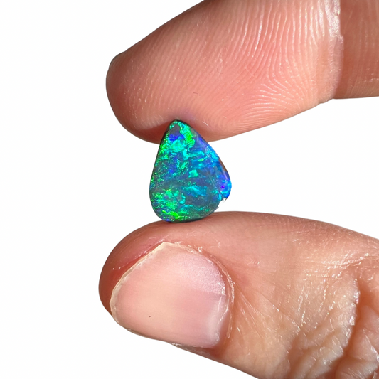 1.78 Ct small gem boulder opal