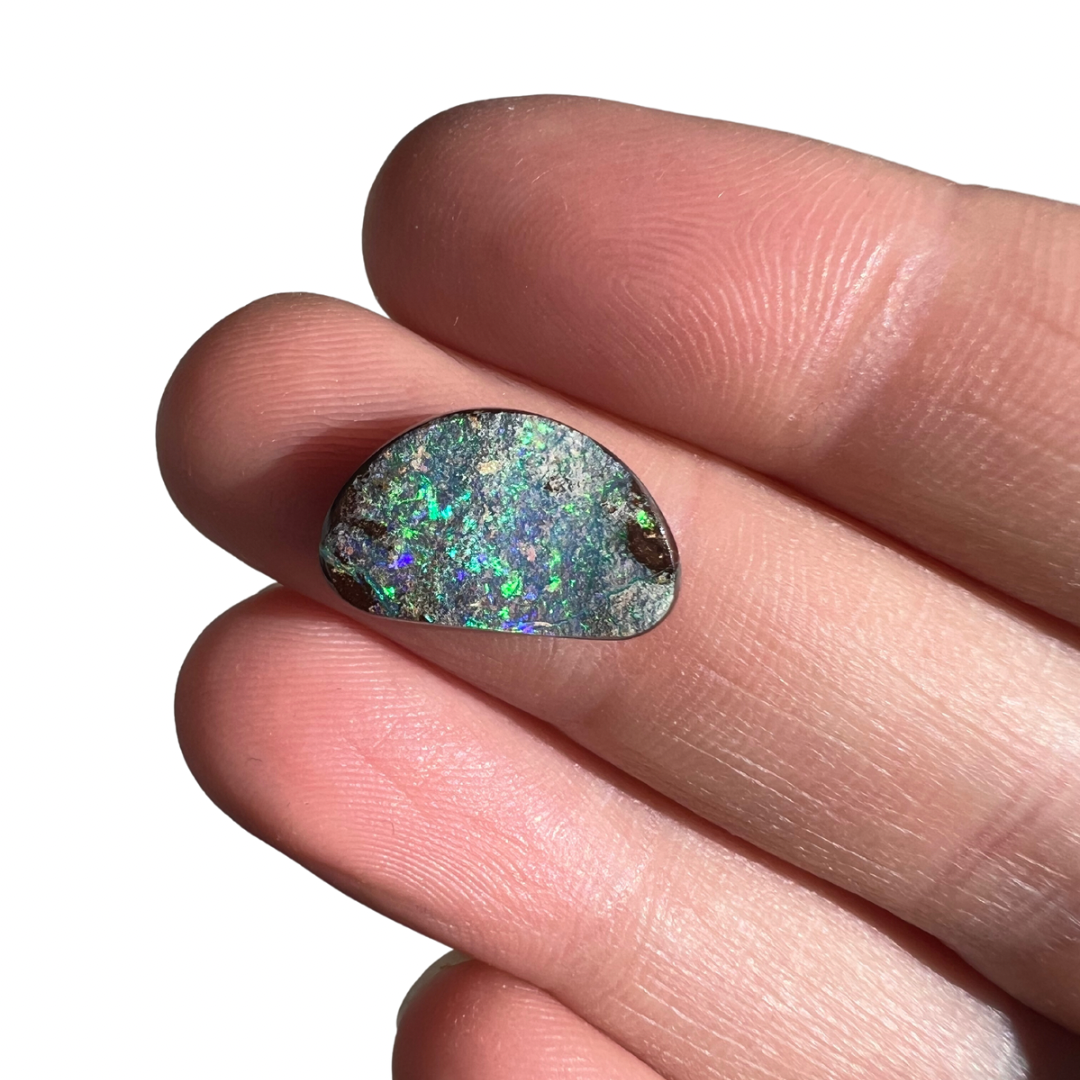 4.85 Ct small boulder opal