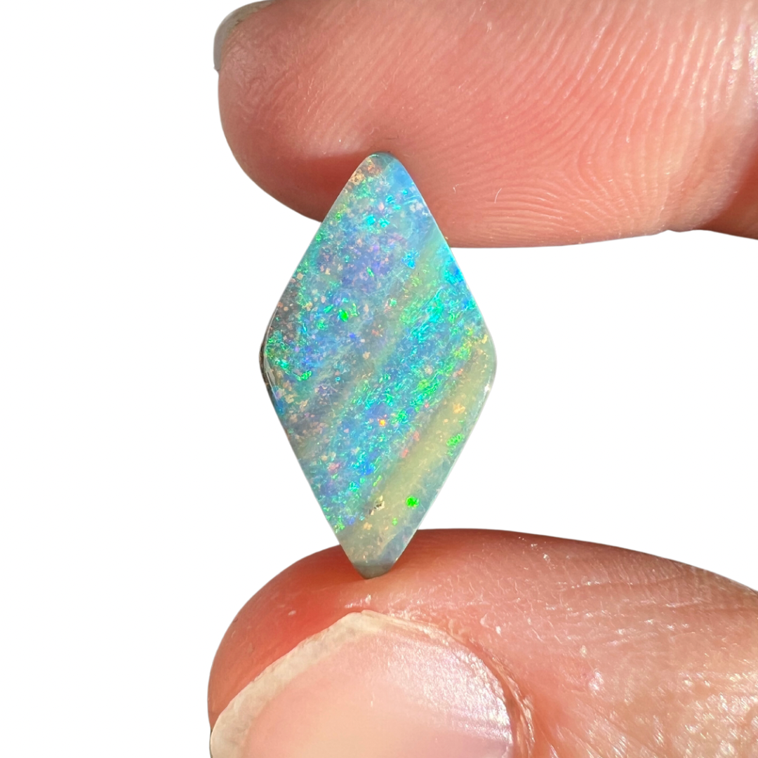 3.48 Ct green-blue boulder opal