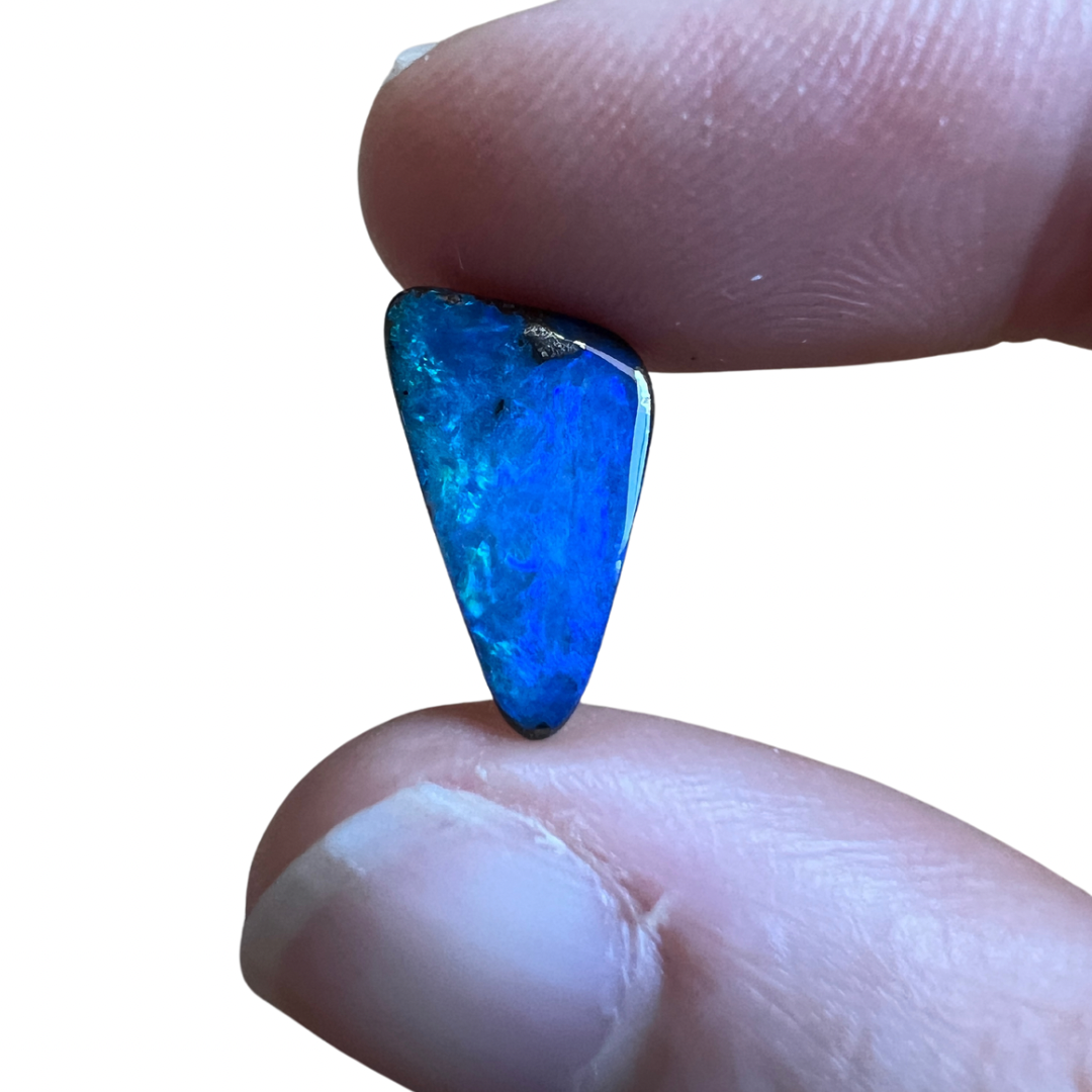 2.55 Ct green-blue boulder opal