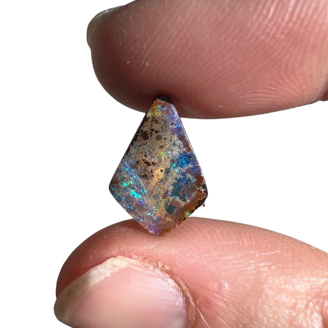 2.75 Ct small boulder opal