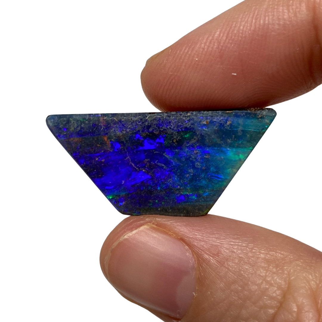 13.05 Ct geometric boulder opal