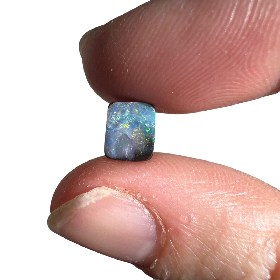1.08 Ct extra small boulder opal