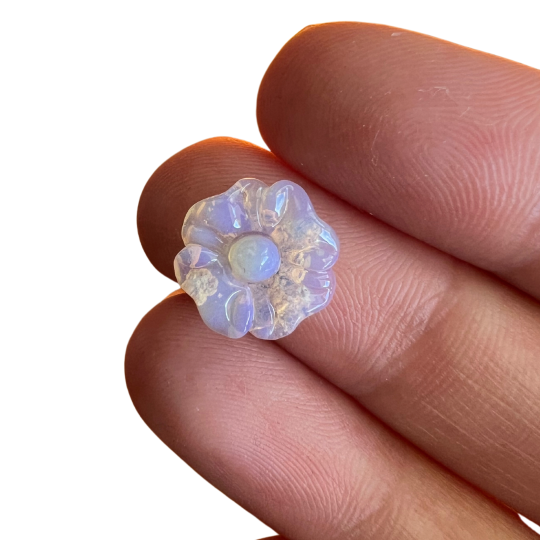 2.21 Ct wood replacement opal flower carving