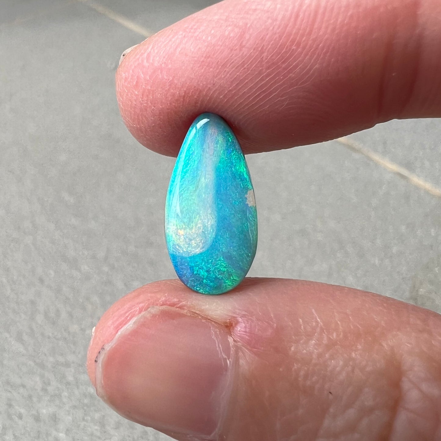 3.22 Ct pink and turquiose boulder opal