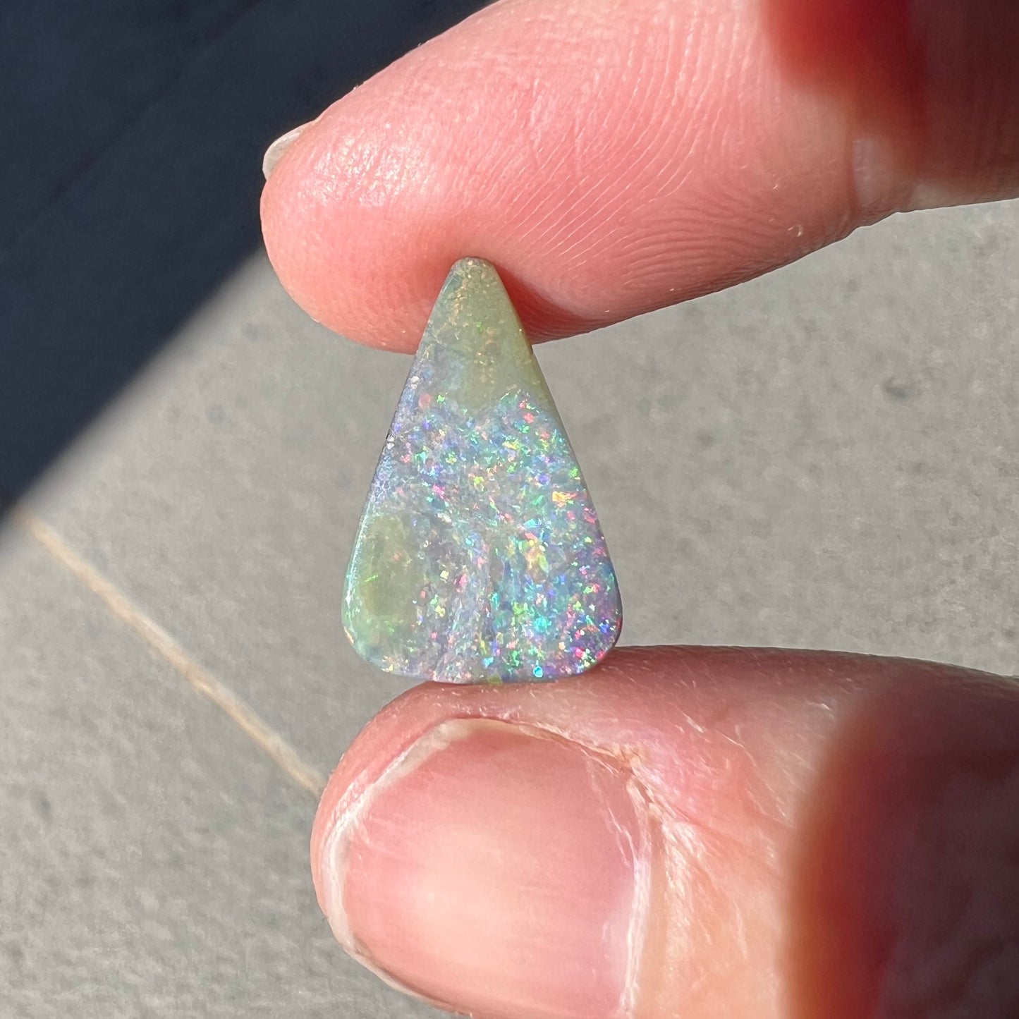 3.91 Ct pinfire boulder opal