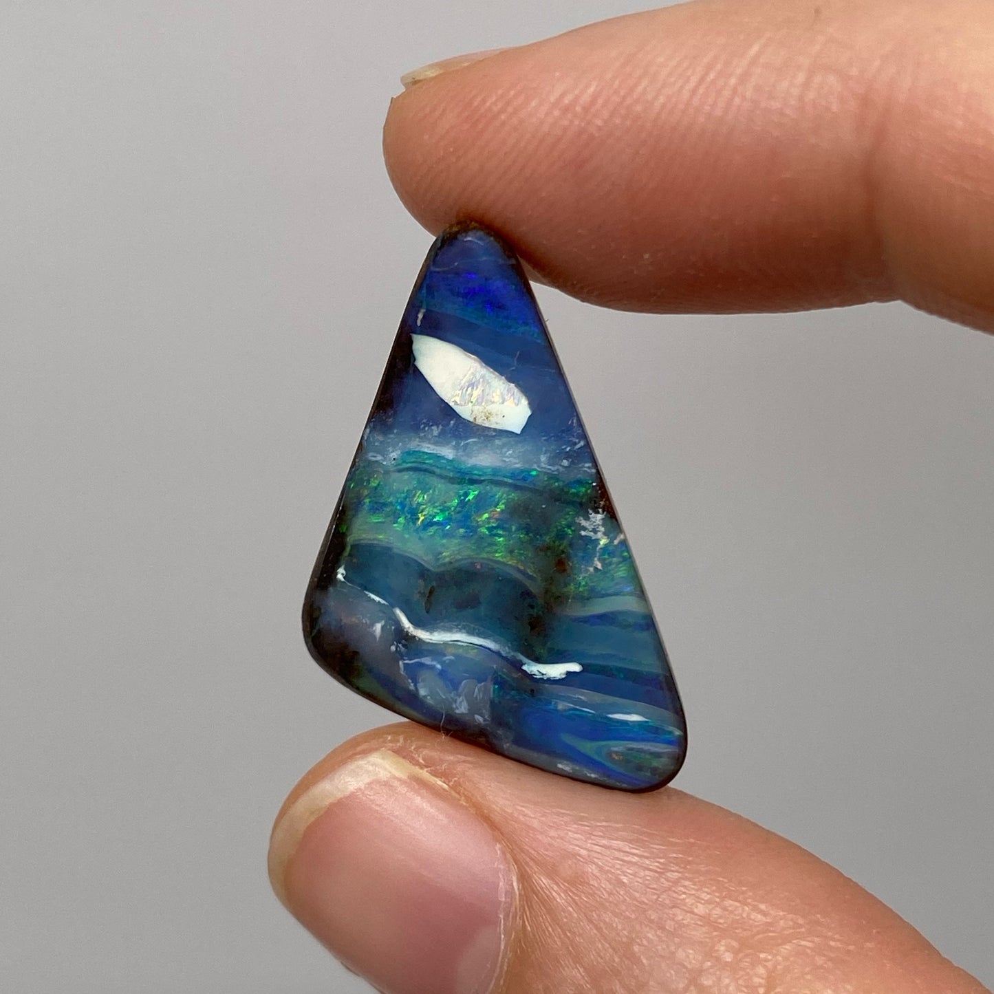 13.35 Ct triangle boulder opal
