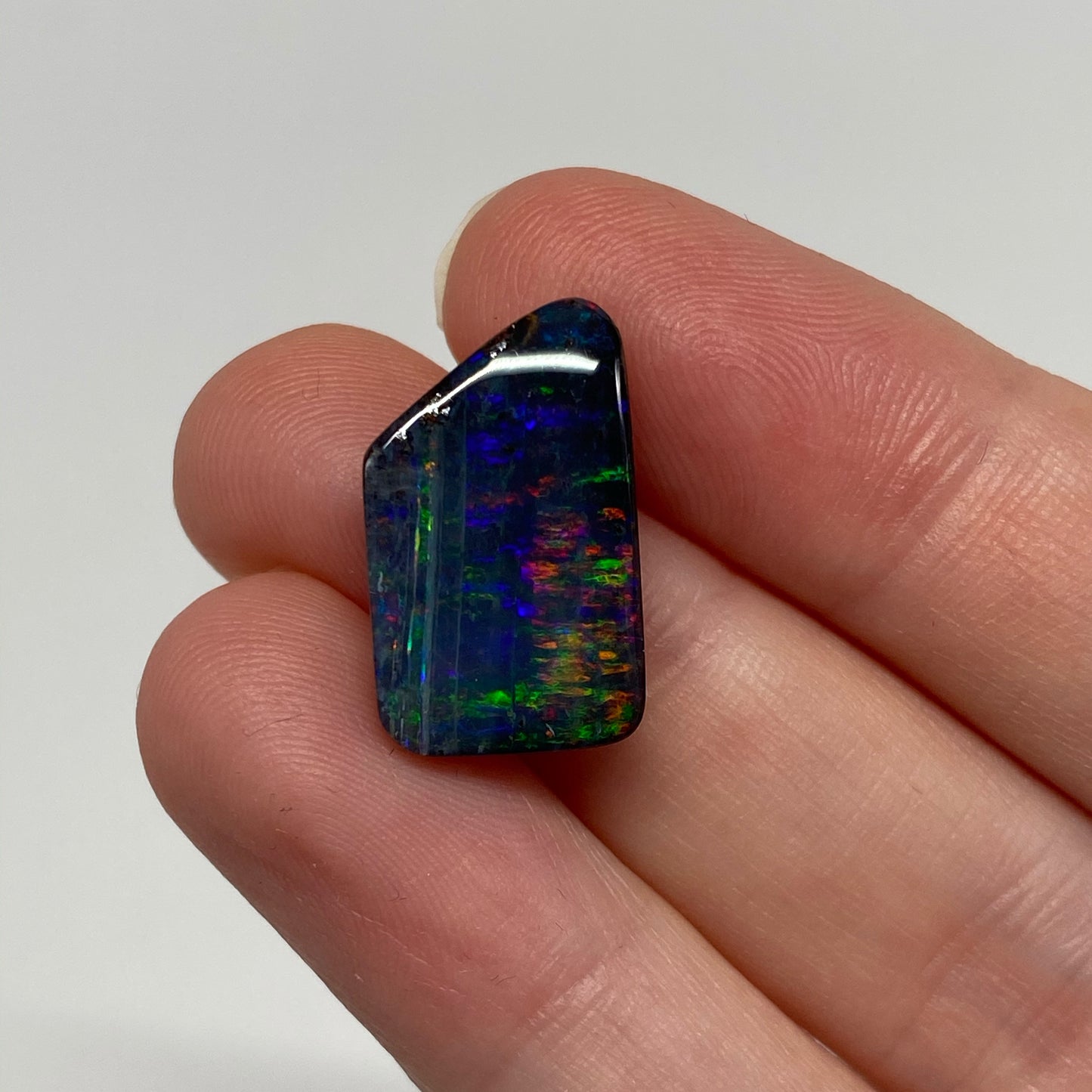 9.06 Ct small boulder opal