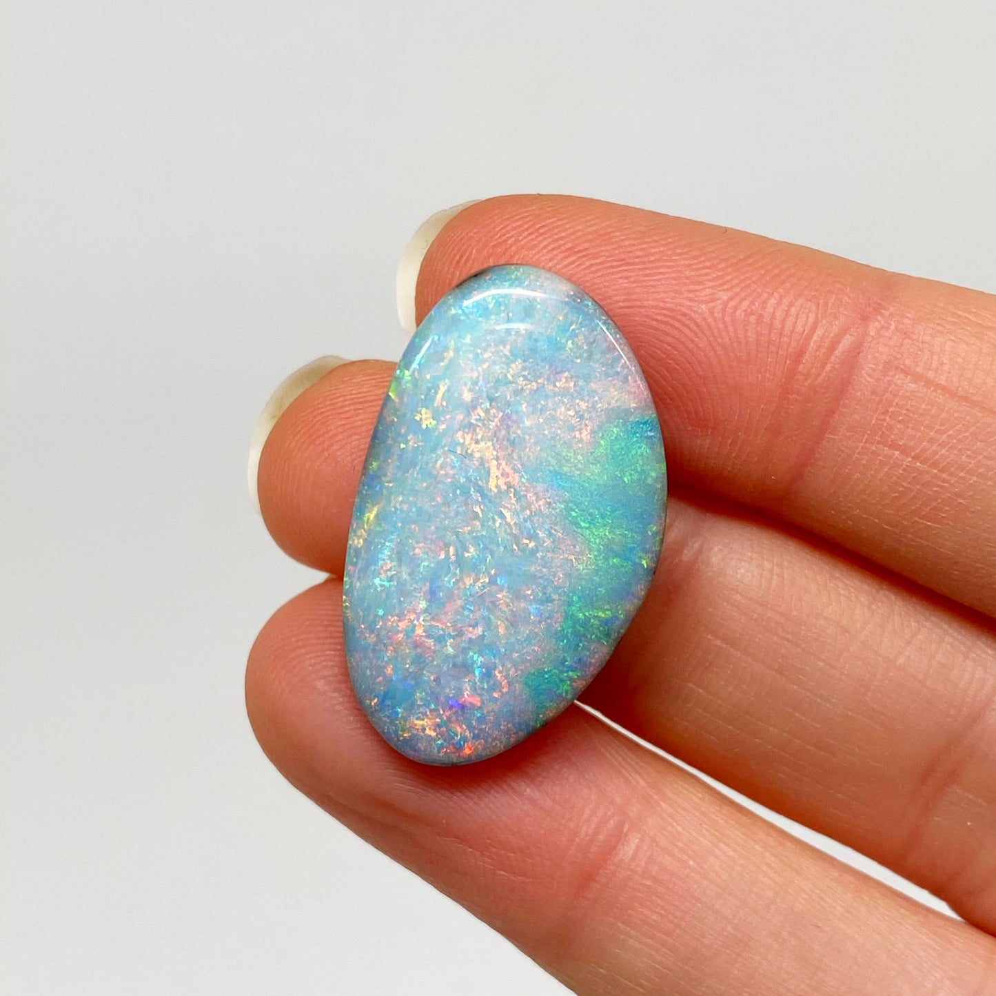25.92 Ct large pink and turquoise boulder opal