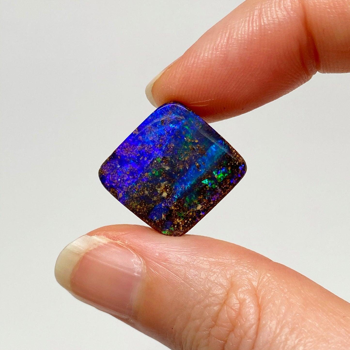 Australian Boulder Opal - 11.34 Ct diamond shaped boulder opal - Broken River Mining
